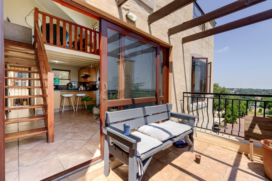 1 Bedroom Property for Sale in Lonehill Gauteng