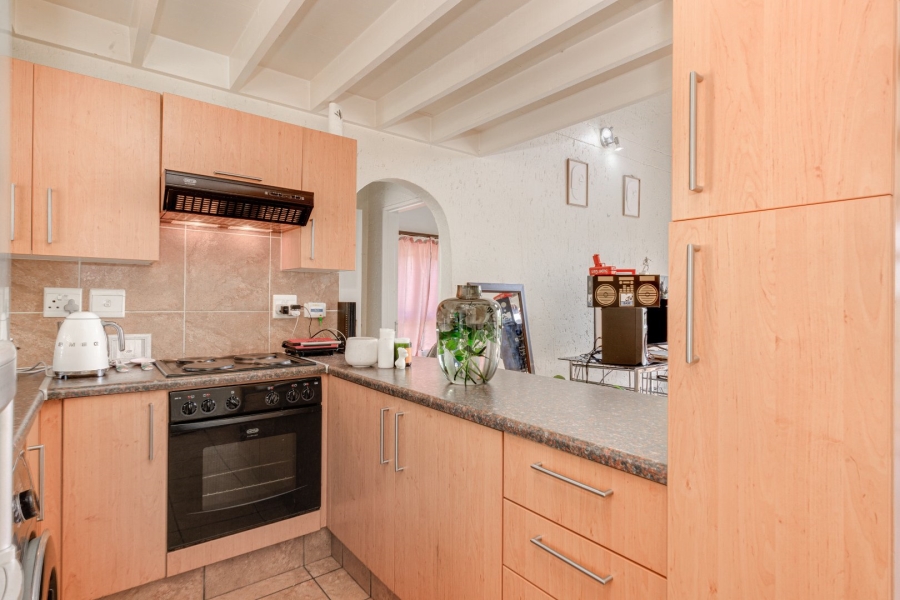 1 Bedroom Property for Sale in Lonehill Gauteng