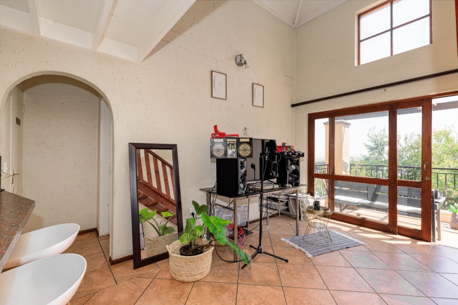 1 Bedroom Property for Sale in Lonehill Gauteng