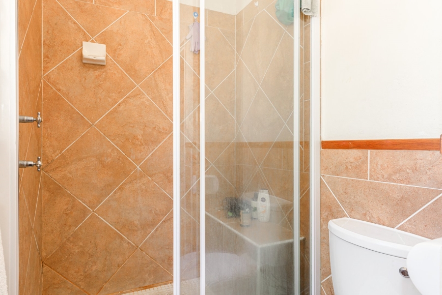 1 Bedroom Property for Sale in Lonehill Gauteng