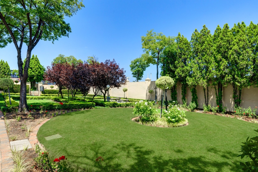 1 Bedroom Property for Sale in Lonehill Gauteng