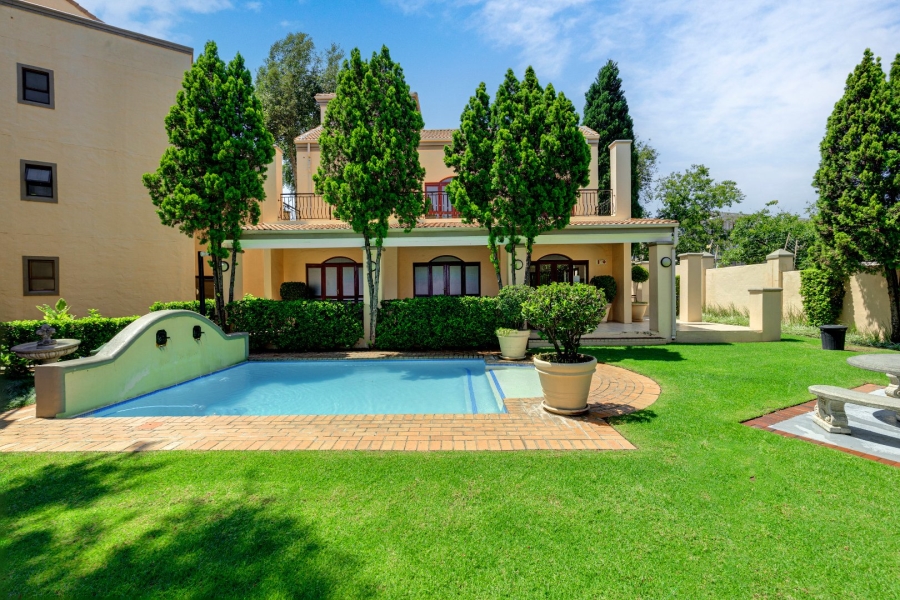 1 Bedroom Property for Sale in Lonehill Gauteng