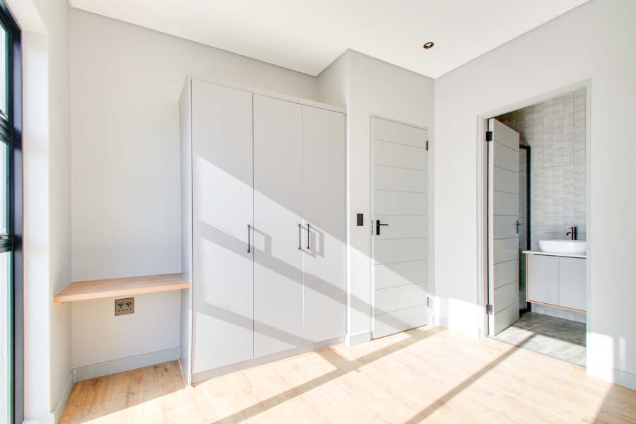 4 Bedroom Property for Sale in Helderfontein Estate Gauteng