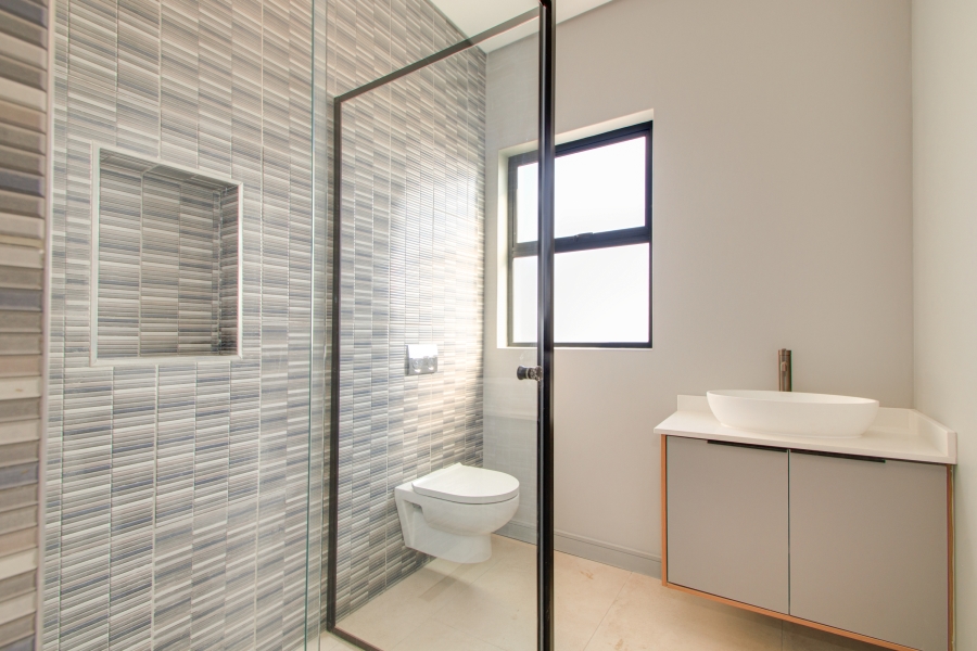 4 Bedroom Property for Sale in Helderfontein Estate Gauteng