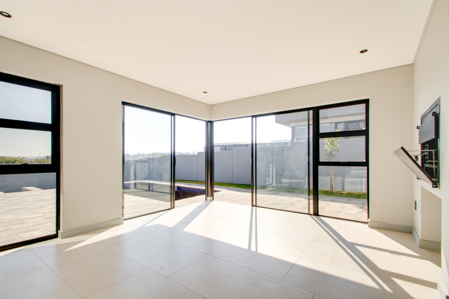 4 Bedroom Property for Sale in Helderfontein Estate Gauteng