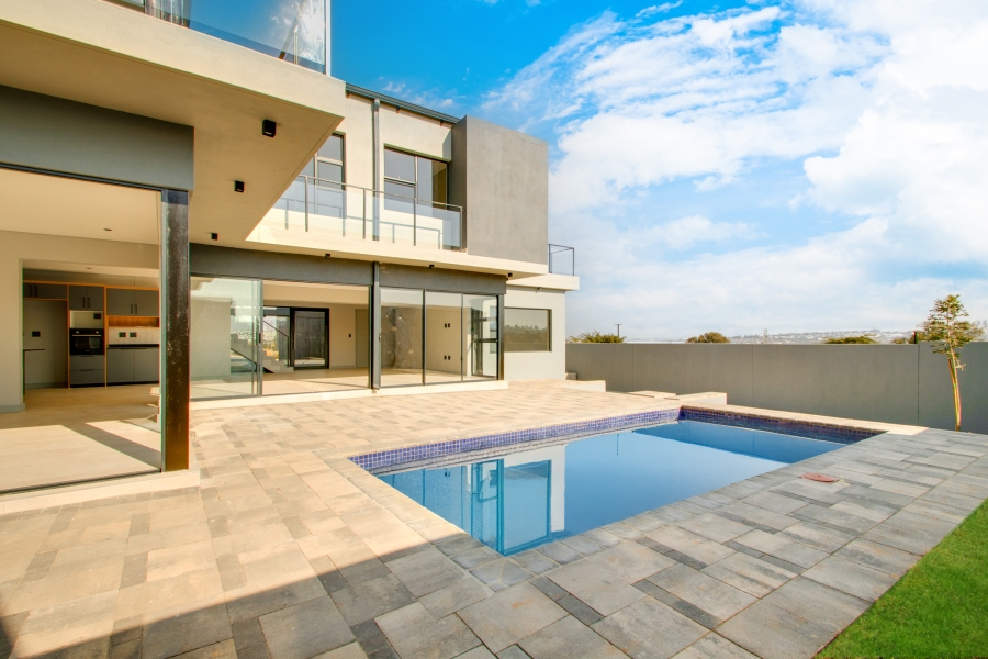 4 Bedroom Property for Sale in Helderfontein Estate Gauteng