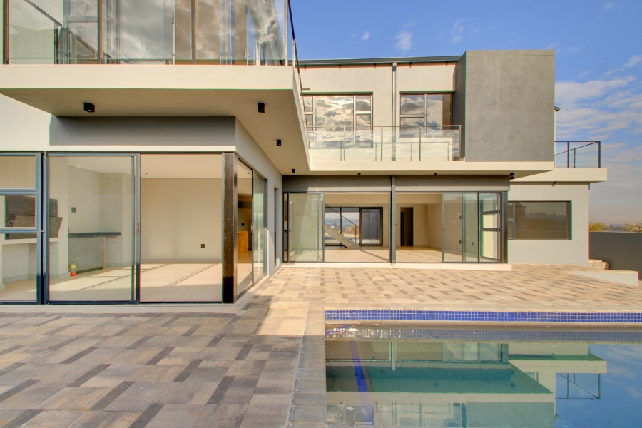 4 Bedroom Property for Sale in Helderfontein Estate Gauteng