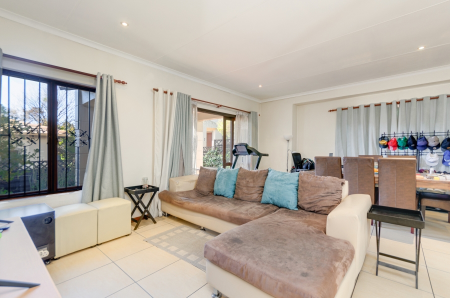 2 Bedroom Property for Sale in Paulshof Gauteng