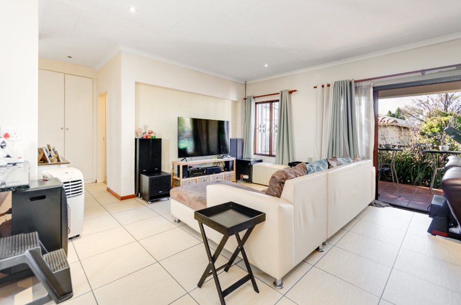 2 Bedroom Property for Sale in Paulshof Gauteng