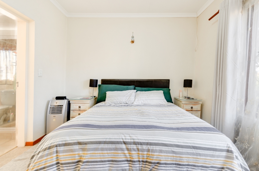 2 Bedroom Property for Sale in Paulshof Gauteng