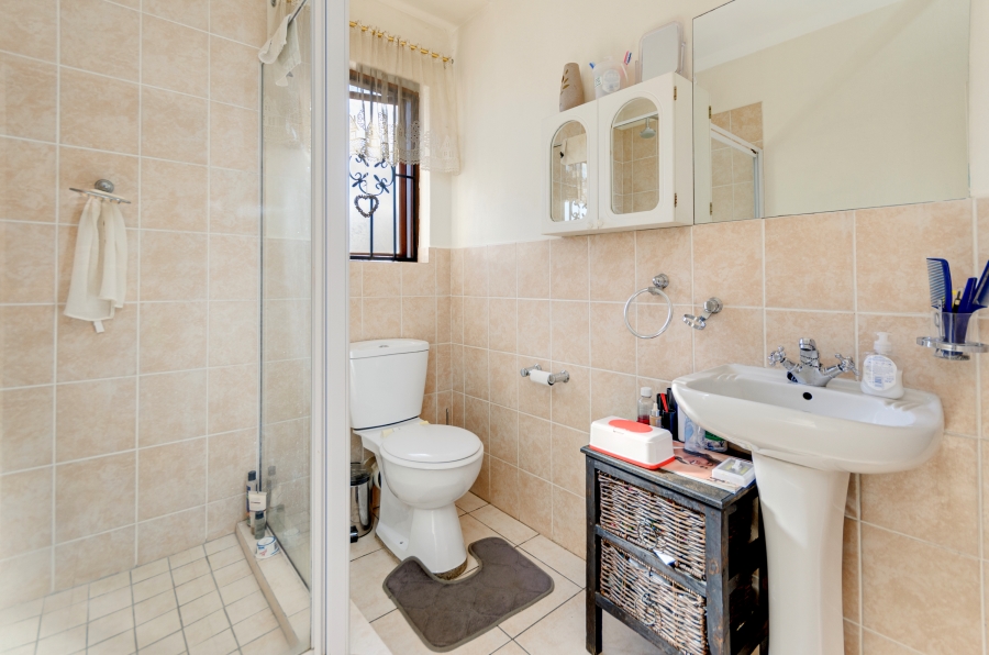 2 Bedroom Property for Sale in Paulshof Gauteng