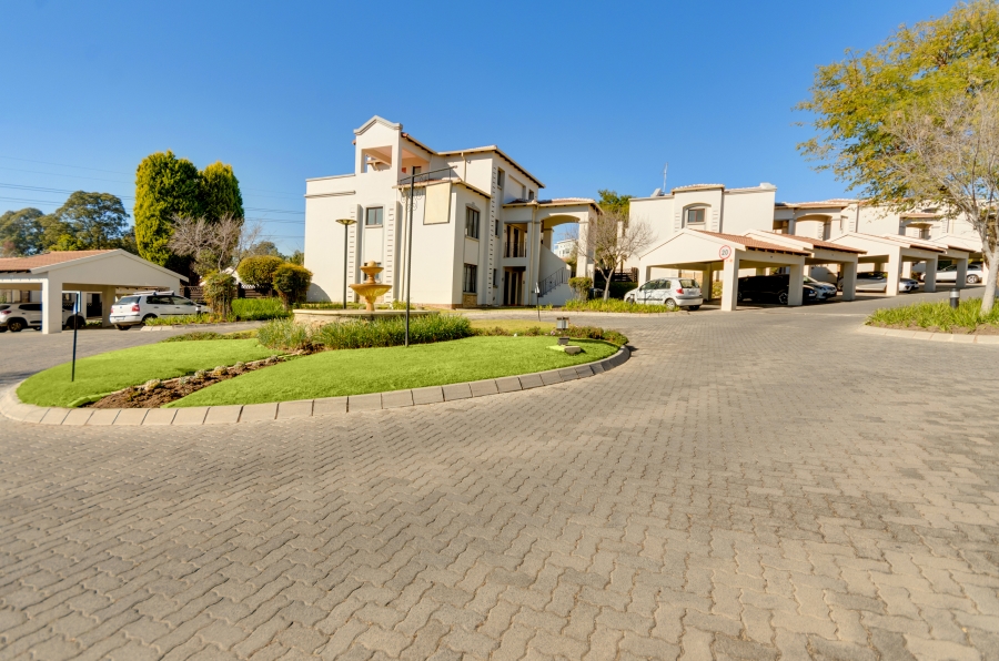 2 Bedroom Property for Sale in Paulshof Gauteng