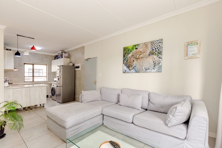 2 Bedroom Property for Sale in Broadacres Gauteng