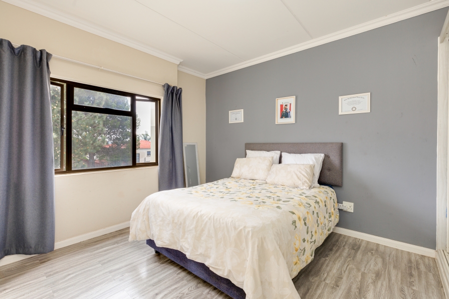 2 Bedroom Property for Sale in Broadacres Gauteng