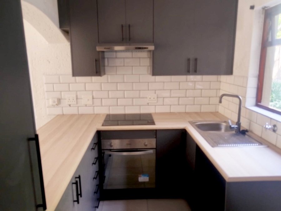 1 Bedroom Property for Sale in Lonehill Gauteng