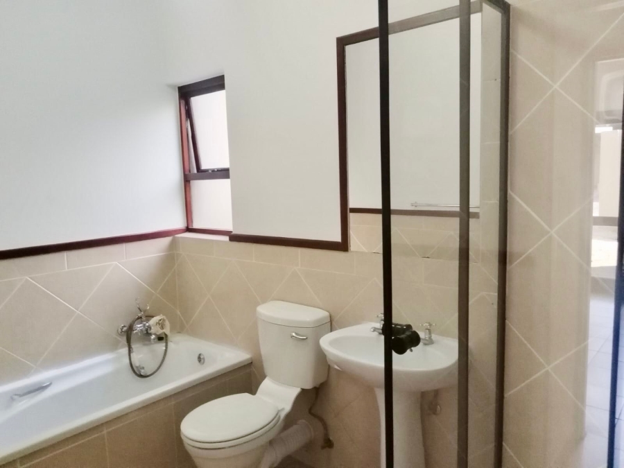 1 Bedroom Property for Sale in Lonehill Gauteng