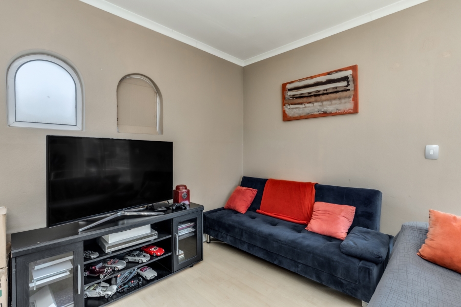2 Bedroom Property for Sale in Lonehill Gauteng