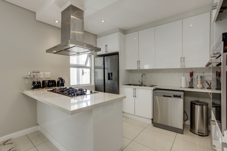 3 Bedroom Property for Sale in Bryanston Gauteng