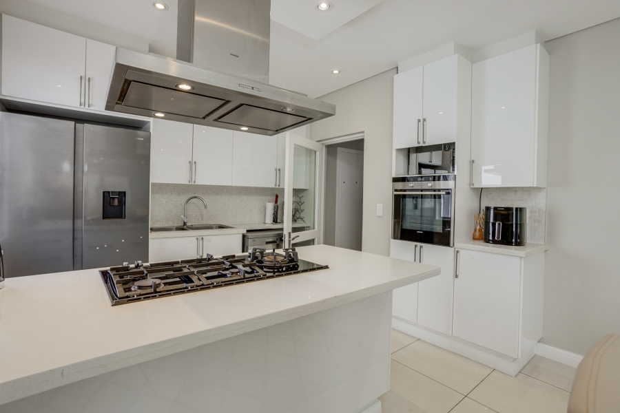 3 Bedroom Property for Sale in Bryanston Gauteng