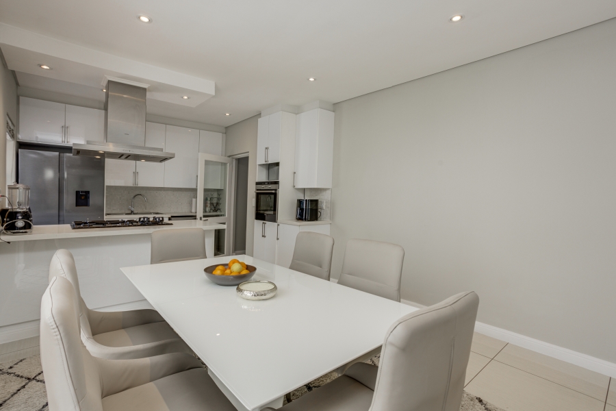 3 Bedroom Property for Sale in Bryanston Gauteng