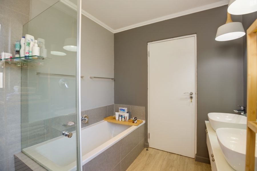 3 Bedroom Property for Sale in Bryanston Gauteng