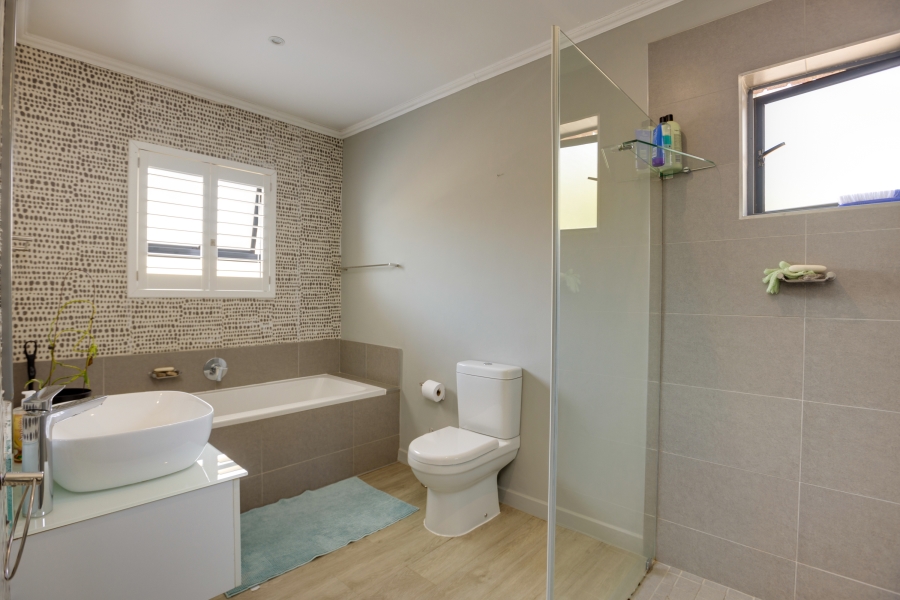 3 Bedroom Property for Sale in Bryanston Gauteng