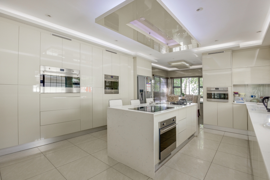 5 Bedroom Property for Sale in Bryanston Gauteng