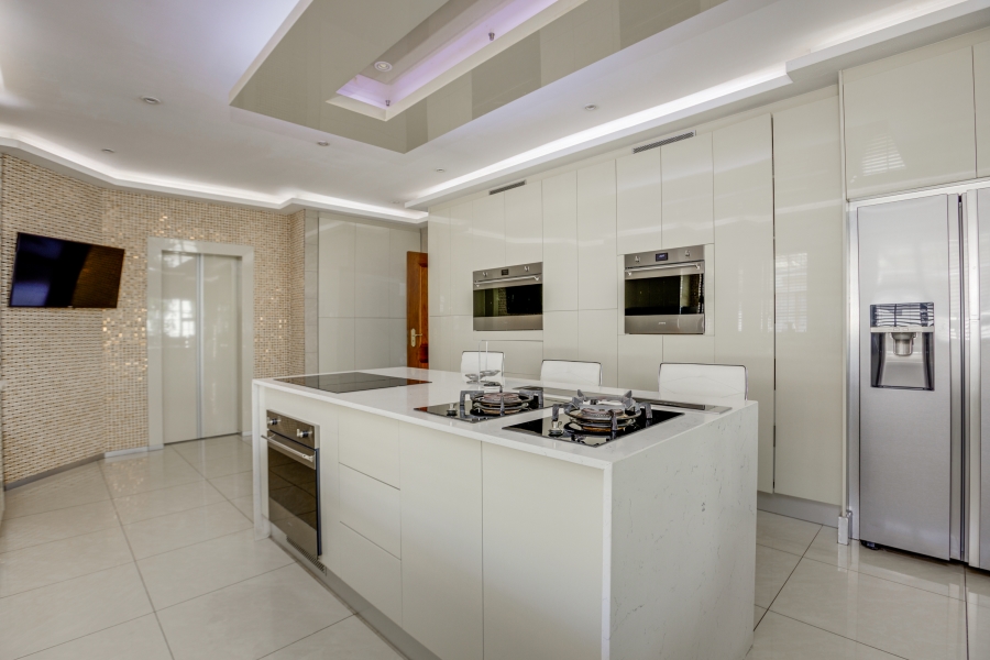 5 Bedroom Property for Sale in Bryanston Gauteng