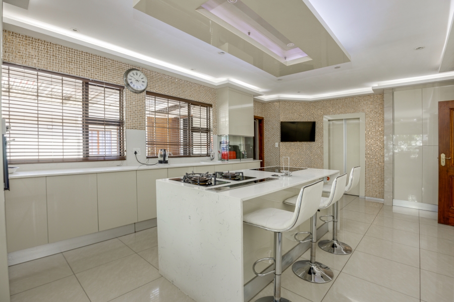 5 Bedroom Property for Sale in Bryanston Gauteng