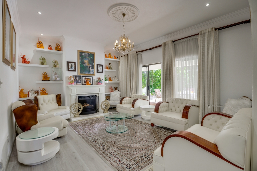 5 Bedroom Property for Sale in Bryanston Gauteng