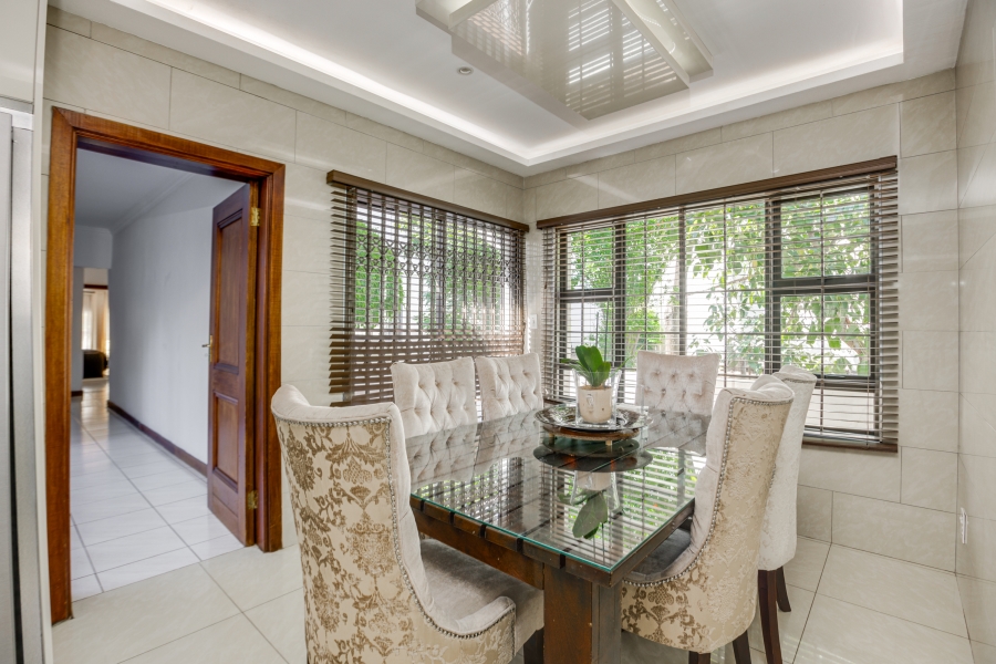 5 Bedroom Property for Sale in Bryanston Gauteng