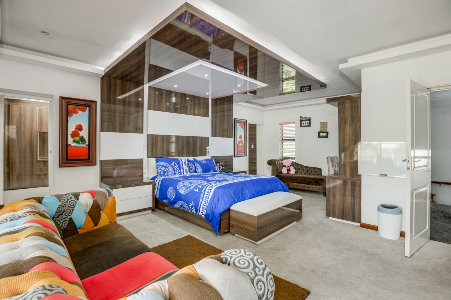5 Bedroom Property for Sale in Bryanston Gauteng