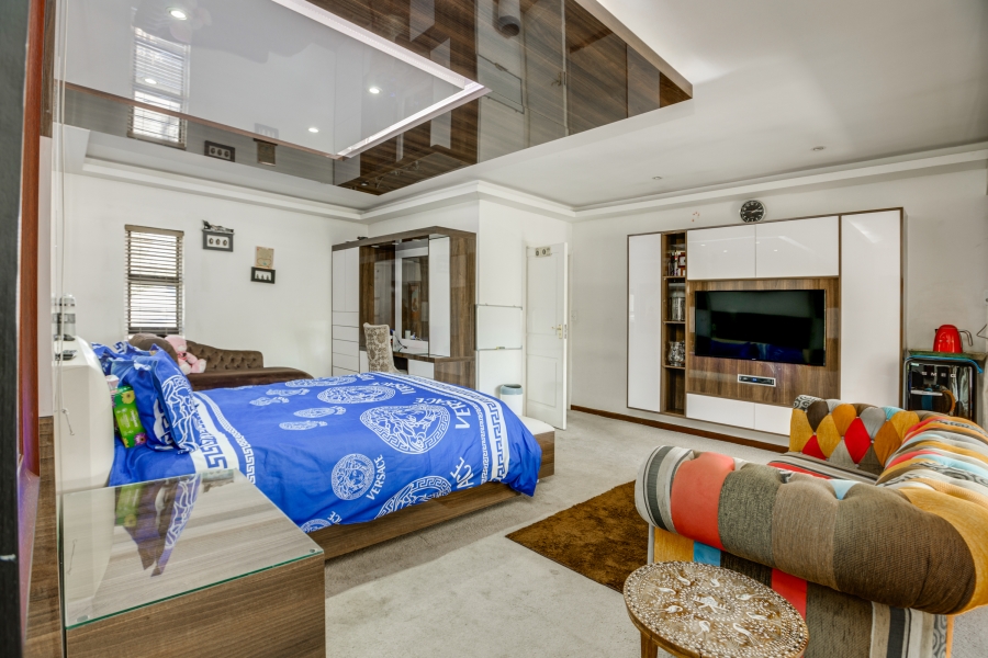5 Bedroom Property for Sale in Bryanston Gauteng