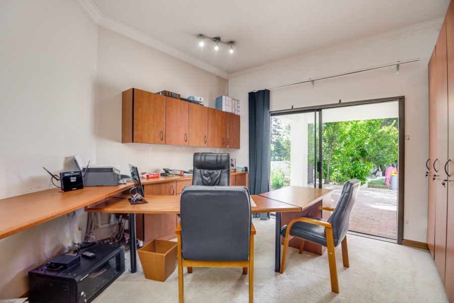 5 Bedroom Property for Sale in Bryanston Gauteng