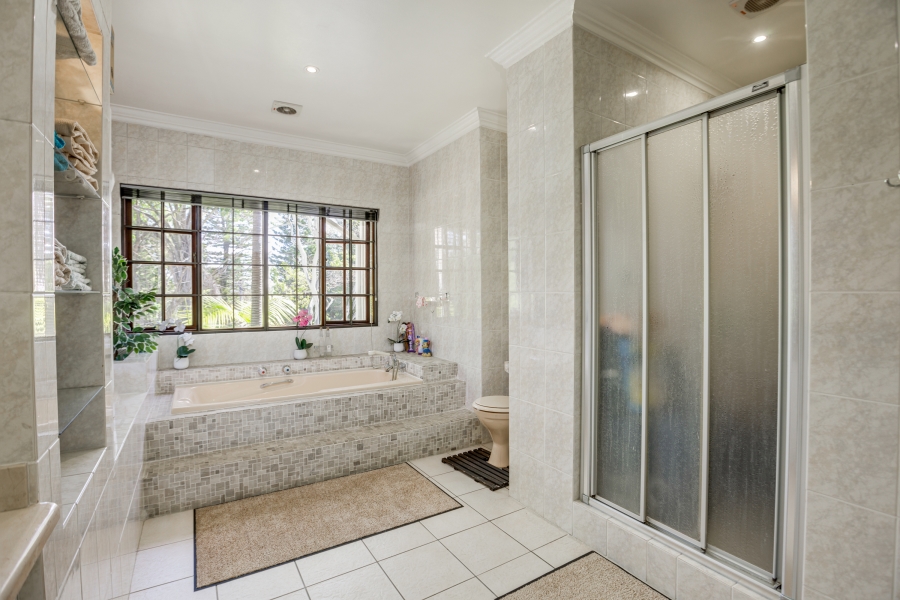 5 Bedroom Property for Sale in Bryanston Gauteng
