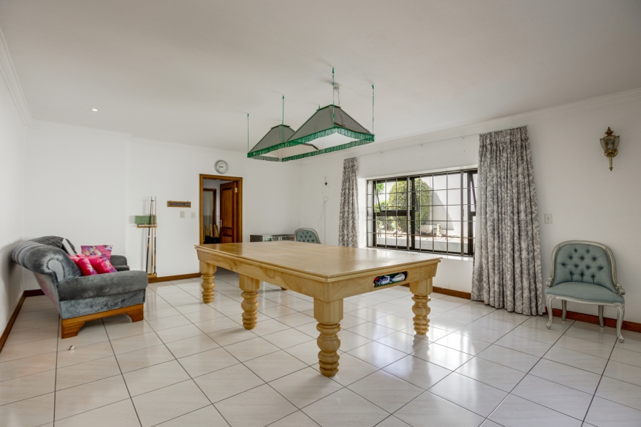 5 Bedroom Property for Sale in Bryanston Gauteng