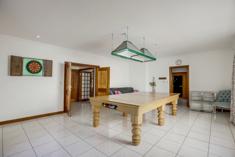 5 Bedroom Property for Sale in Bryanston Gauteng
