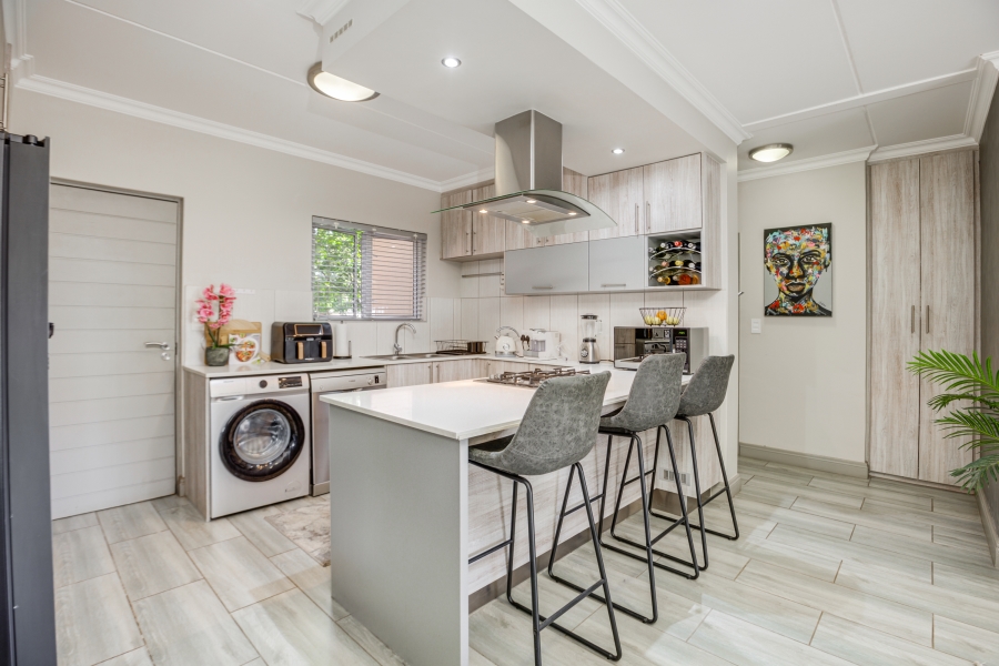 2 Bedroom Property for Sale in Fourways Gauteng