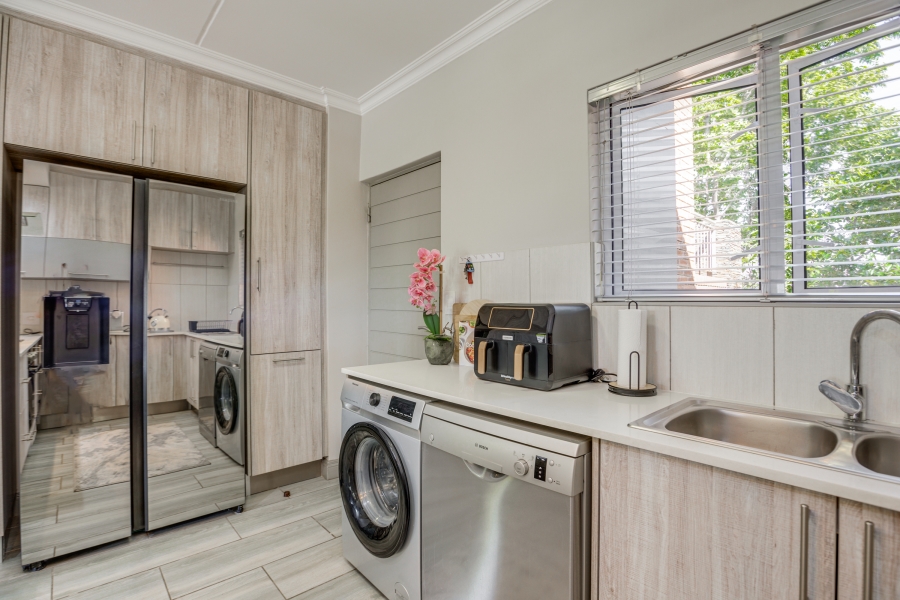 2 Bedroom Property for Sale in Fourways Gauteng