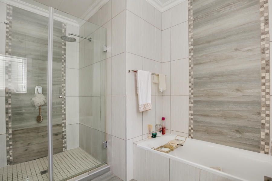 2 Bedroom Property for Sale in Fourways Gauteng