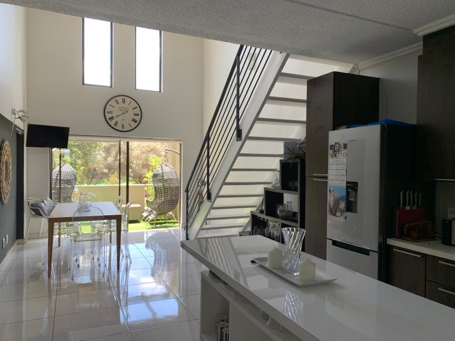 To Let 2 Bedroom Property for Rent in Bryanston Gauteng