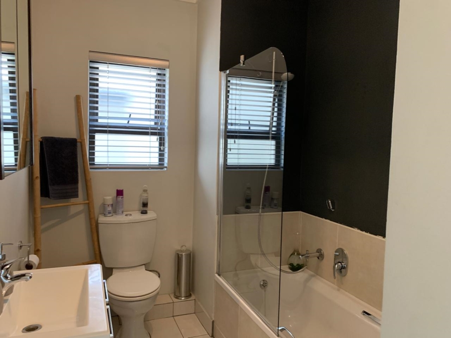 To Let 2 Bedroom Property for Rent in Bryanston Gauteng