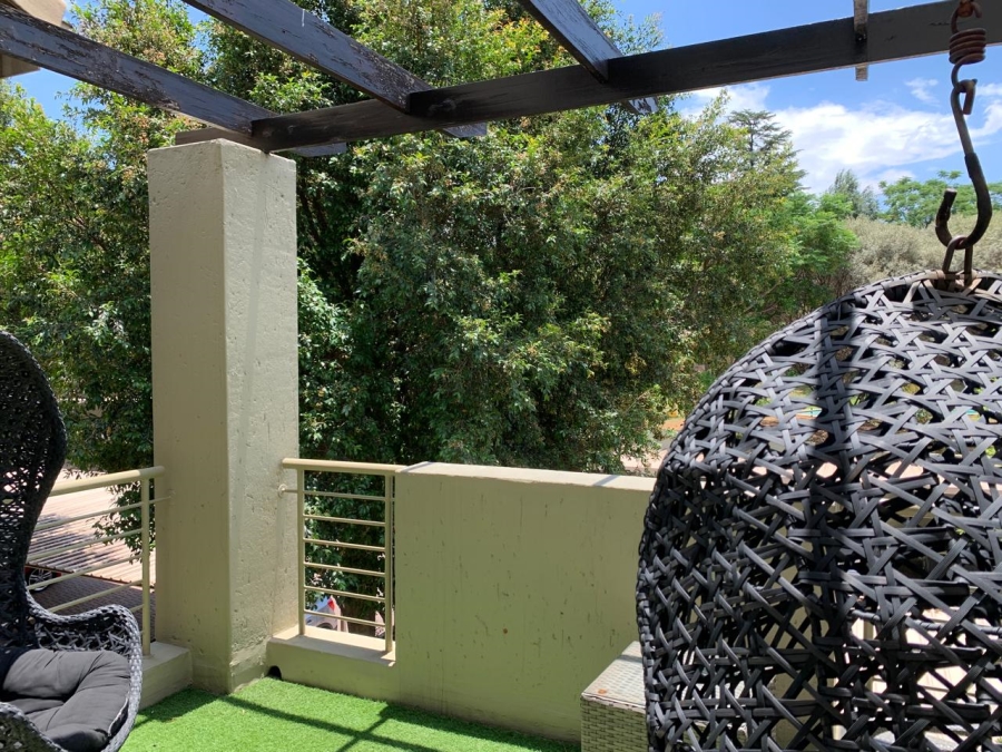 To Let 2 Bedroom Property for Rent in Bryanston Gauteng