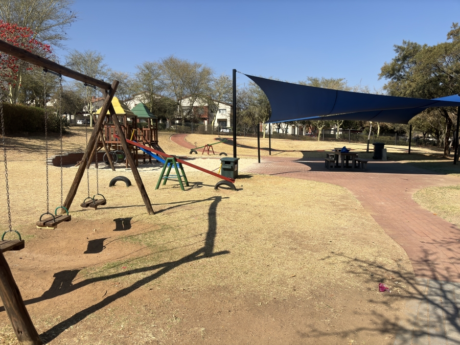 1 Bedroom Property for Sale in Jackal Creek Golf Estate Gauteng