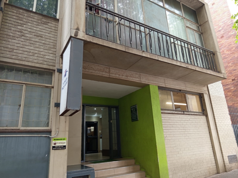 To Let 1 Bedroom Property for Rent in Braamfontein Gauteng