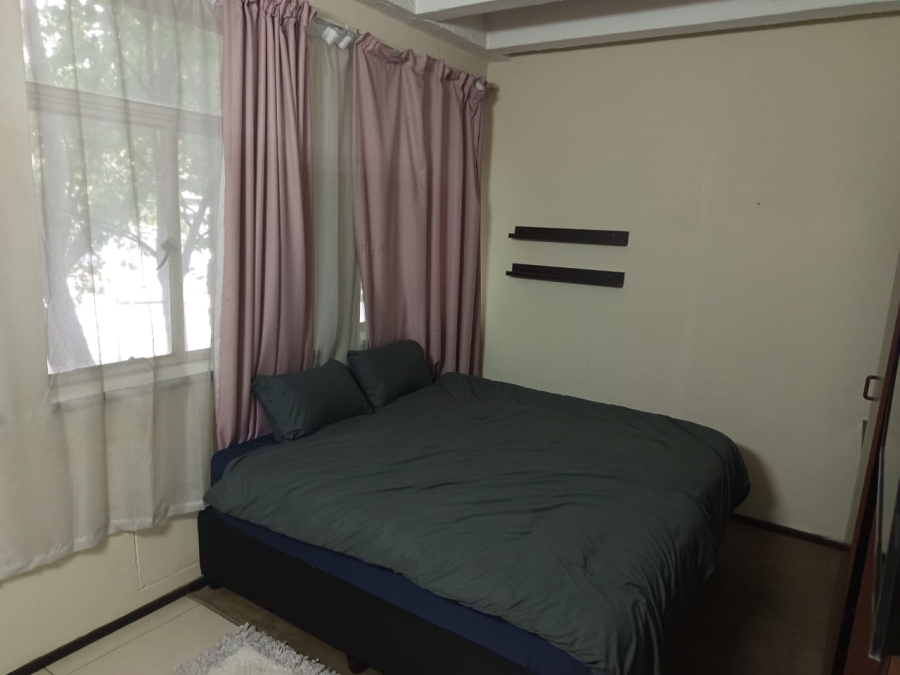 To Let 1 Bedroom Property for Rent in Braamfontein Gauteng