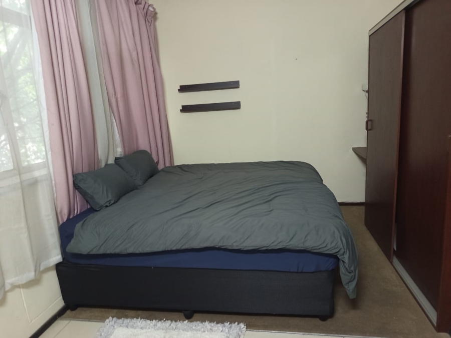 To Let 1 Bedroom Property for Rent in Braamfontein Gauteng