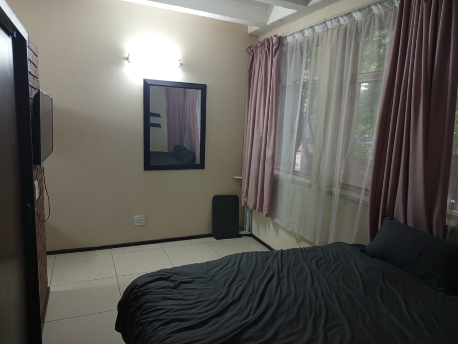 To Let 1 Bedroom Property for Rent in Braamfontein Gauteng