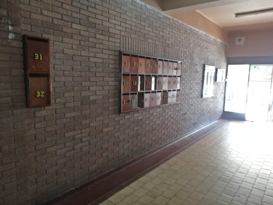 1 Bedroom Property for Sale in Krugersdorp Gauteng