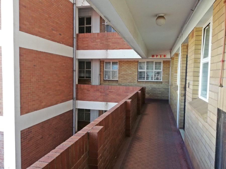 1 Bedroom Property for Sale in Krugersdorp Gauteng